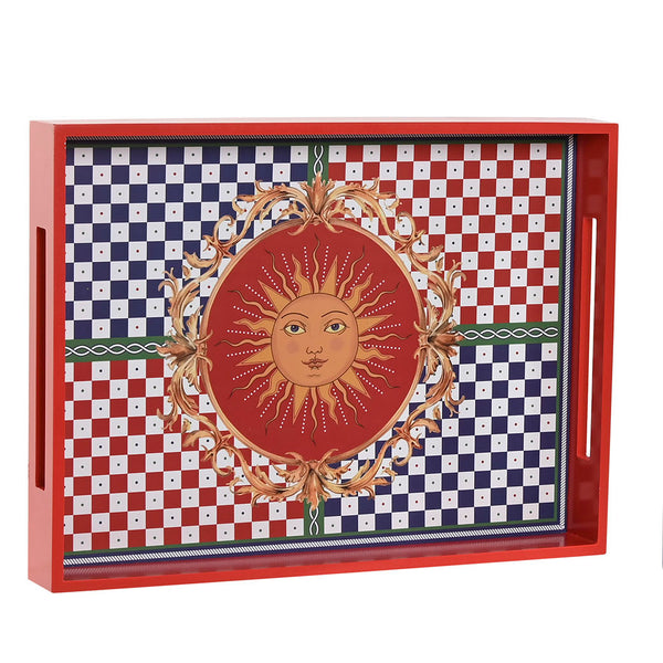 Bandeja decorativa de madera roja con diseño de sol siciliano en relieve central