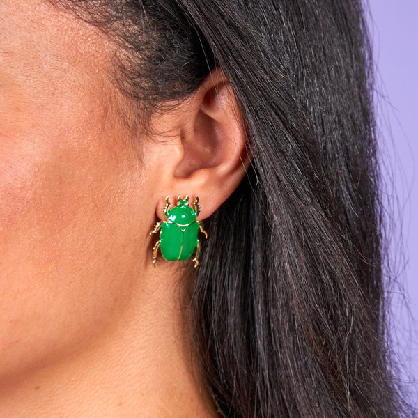 Pendientes escarabajo verde