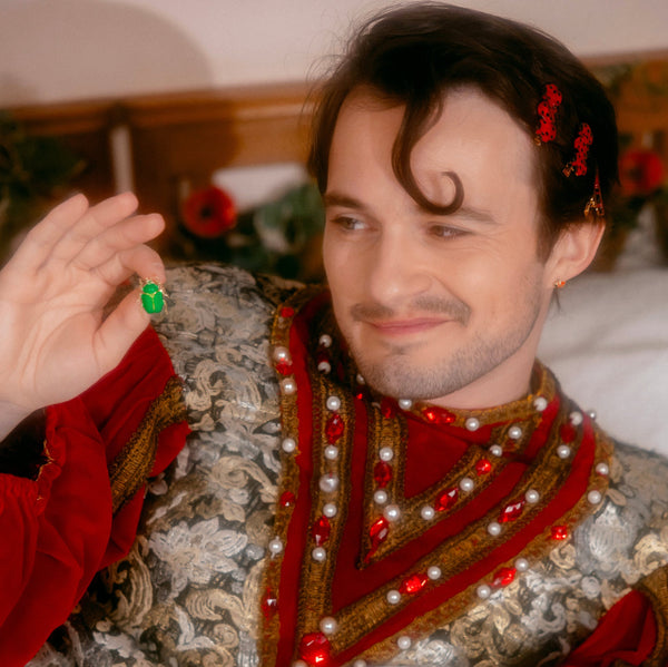 Pendientes escarabajo verde