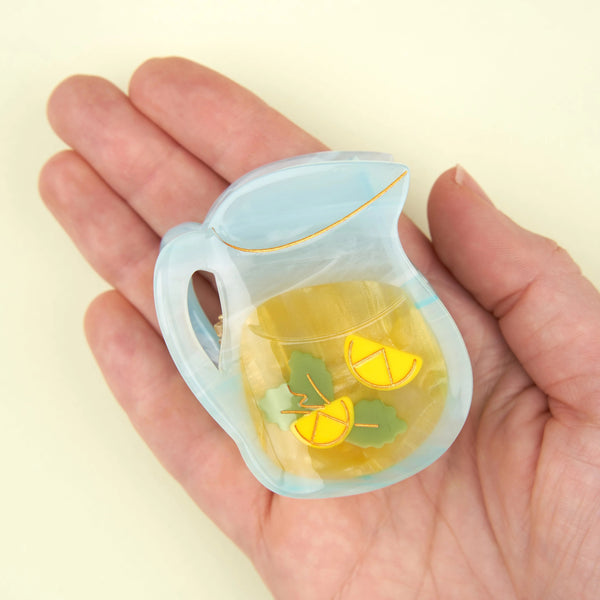 pinza limonada original en mano Brocantia tienda objetos singulares