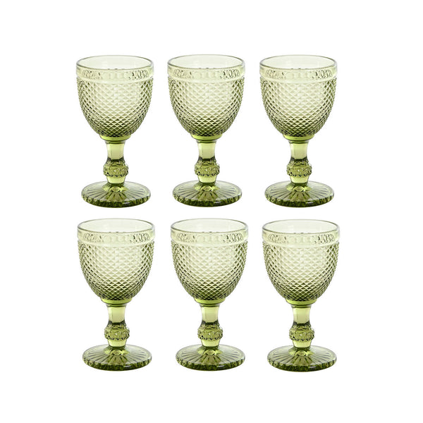 Set de 6 copas de cristal verde tallado estilo vintage disponibles en Brocantia.