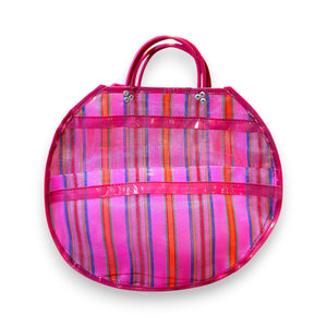 bolsa de mercado mexicana redonda grande en tonos rosa con rayas y asas fucsias Brocantia