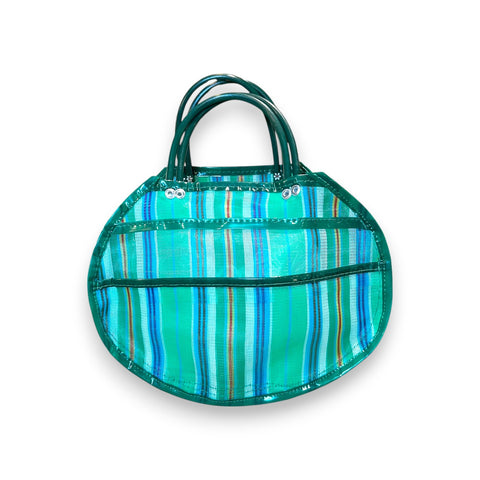 bolsa de mercado mexicana redonda pequeña verde con rayas multicolor y asas vinilo, vista frontal - Brocantia