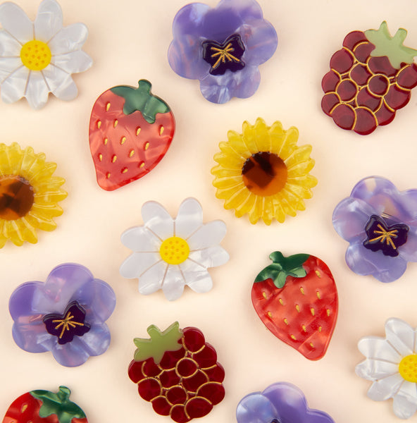 Colección broches florales y frutales Coucou Suzette – margaritas, pensamientos, fresas y girasoles