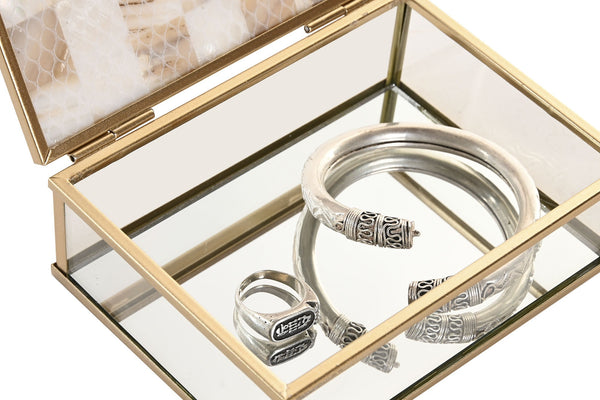 Interior de joyero con espejo y joyas