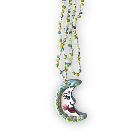 Collar artesanal siciliano con colgante de luna pintado a mano en cerámica, hecho en Palermo