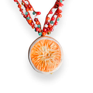 Collar Naranja corto