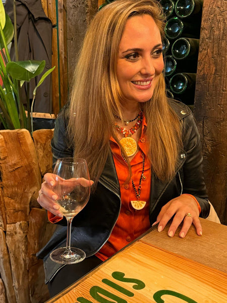 Collar Naranja corto