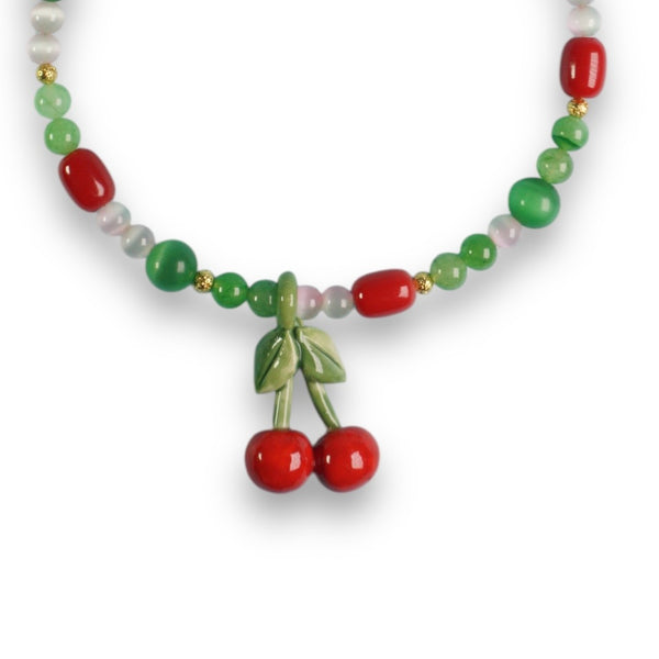 Collar artesanal siciliano con colgante de cerezas