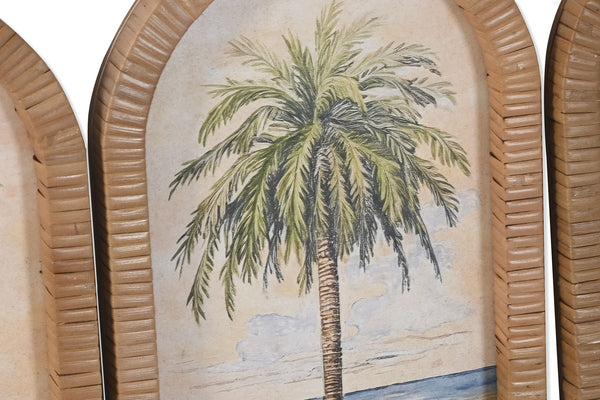 Primer plano de la ilustración de palmera frente al mar y montañas