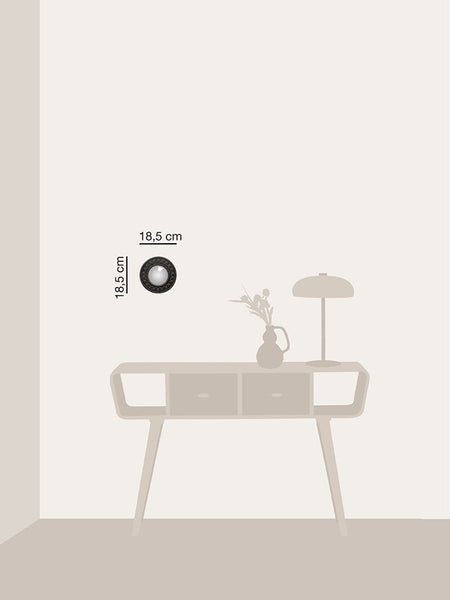 Composición con espejo convexo decorativo