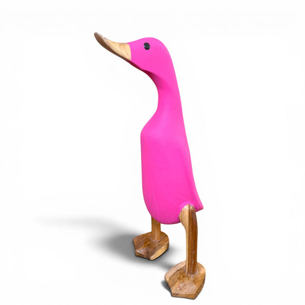 Pato decorativo rosa de madera reciclada hecho a mano