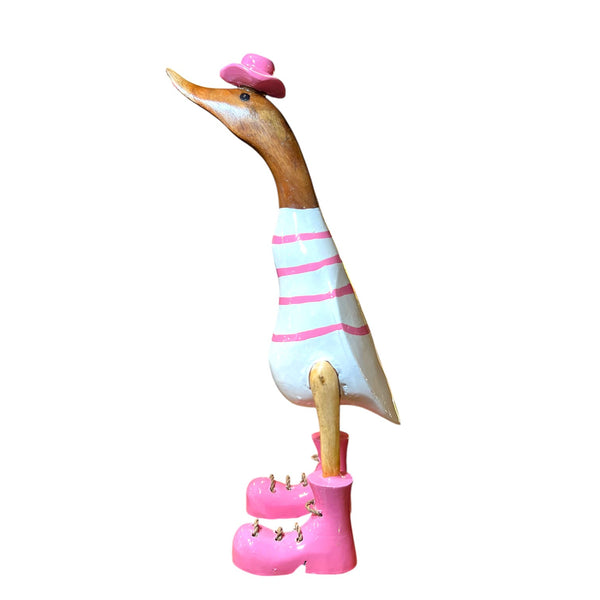 Figura decorativa pato de madera con botas rosas y camiseta a rayas – hecho a mano Indonesia