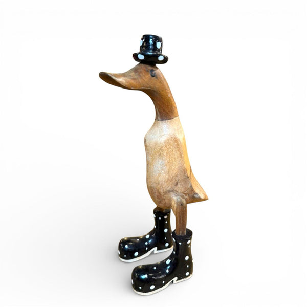 Figura artesanal de pato indonesia en madera de teca