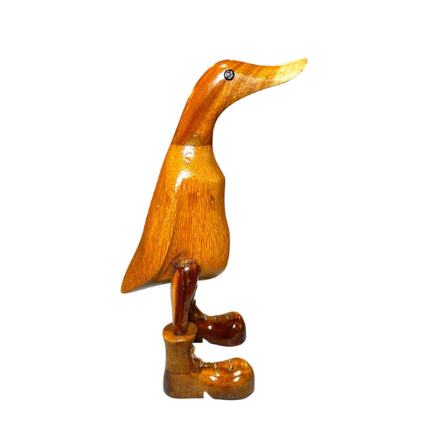 Figura decorativa de pato con botas en madera natural – artesanía Indonesia hecha a mano