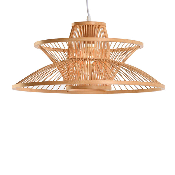 Lámpara colgante de bambú natural con diseño escultórico y estructura abierta para comedor y salón.