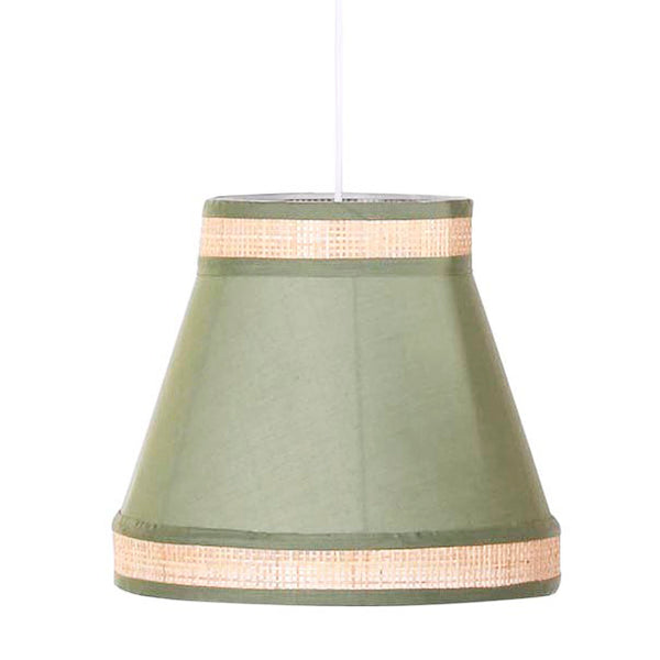 Lámpara colgante verde con detalle de rejilla de ratán