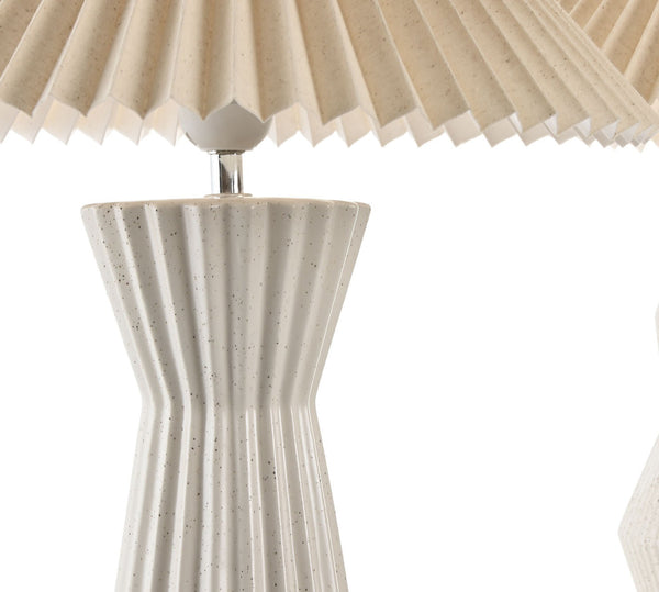 Detalle de base texturizada de lámpara decorativa