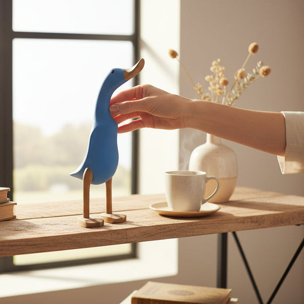 Figura animal azul de madera ecológica para decoración