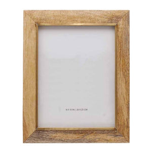 Portafotos de madera natural con borde dorado para foto de 20x25 cm – Brocantia tienda de decoración Oviedo.