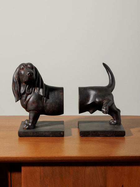 Figura decorativa perro basset sujetalibros