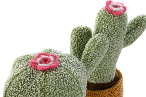 Detalle macetero tela yute sujetapuertas cactus Brocantia decoración textil.